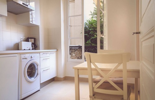 Faubourg Saint-Germain Apartment | Very Quiet 1 Br by Rue Cler, short walk to Eiffel Tower, Nearest metro 2min walk
