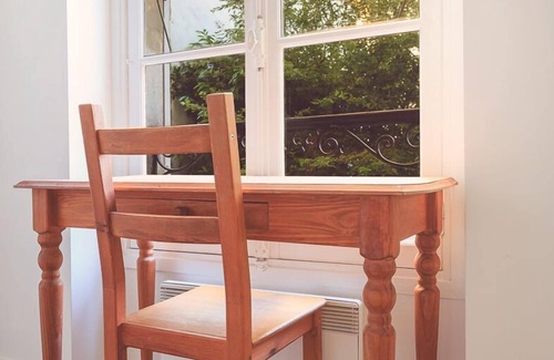 Faubourg Saint-Germain Apartment | Very Quiet 1 Br by Rue Cler, short walk to Eiffel Tower, Nearest metro 2min walk
