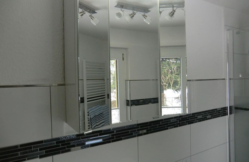Leinatal House | Very quiet bungalow, right on the forest, pets welcome.