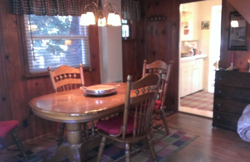 Arrowhead Villas Cabin | Very Special for the Holidays Restored/Updated Vintage Lake Arrowhead 1938 Cabin