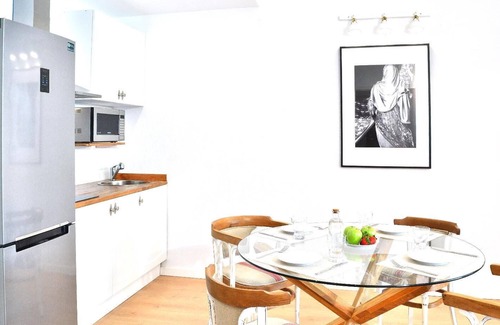 Alicante City Centre Apartment | Very sunny terrace in 1 bedroom apartment