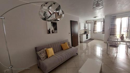 Casteldaccia Apartment | Vespucci Holiday