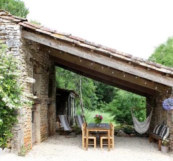 Saint-Antonin Noble Val House | VESTIGES, ancien corps de ferme rénové selon l'esprit wabi-sabi