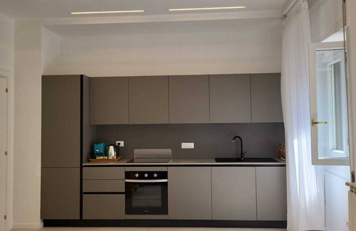 Vomero House | Vesuvius View Apartment