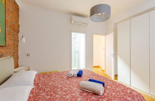 Figino Apartment | Via Fratelli Morelli - private parking-15 MIN from the centre