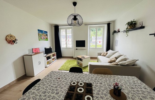 Morlaix Apartment | Viaduc et Jeux, Lescapade Idéale !