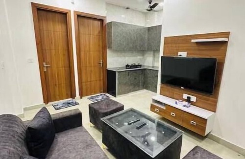 Delhi Cantonment Apartment | VIBE by Prahar Homes