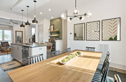 East Hill House | Vibe Place · Close to Broadway and East Nashville Hot Spots!