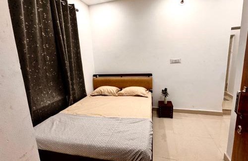 SR Nagar House | Vibes stay in