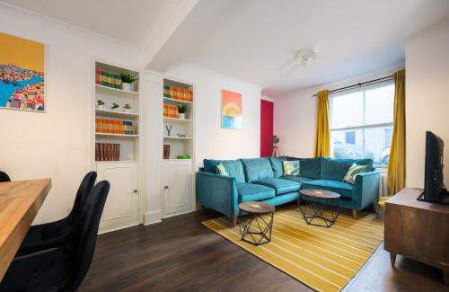 Montpelier House | Vibrant Spring Street with Garden