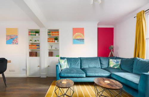 Montpelier House | Vibrant Spring Street with Garden