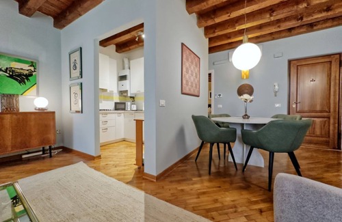 Vicenza Apartment | Vicenza Piazza dei Signori Elegant Apartment