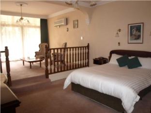 Croydon North Hotel | Victoria House Motor Inn