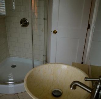 Hampton Hotel | Victoria Inn