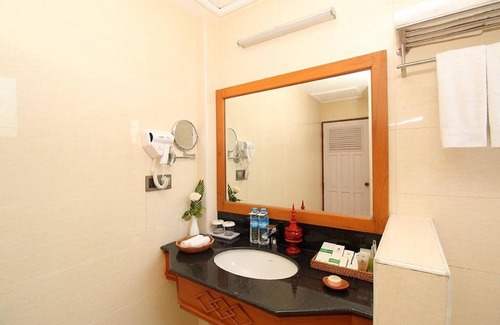 Mandalay Hotel | Victoria Palace Hotel
