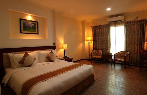 Mandalay Hotel | Victoria Palace Hotel