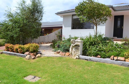 Safety Beach Apartment | Victoria Street Hideaway
