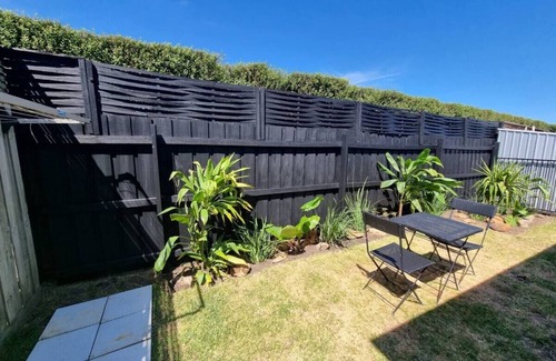 Safety Beach Apartment | Victoria Street Hideaway