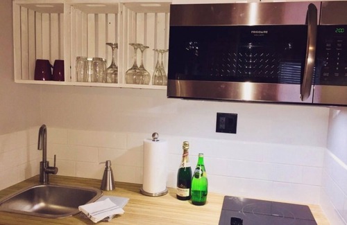 Elora Apartment | Victoria Street Retreat