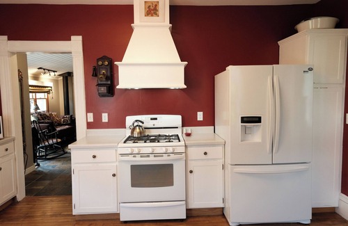 Cherry Valley House | Victorian*4 poster King*Walk to village*A+ Kitchen