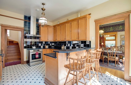 Cheesman Park Apartment | Victorian-Style Cheesman Park Apt - 2 Mi to Dtwn