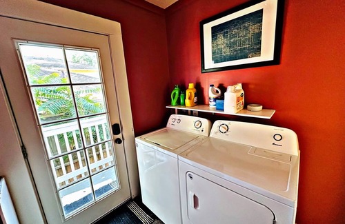 Downtown Sacramento House | Victorian Vibes - Downtown Delight