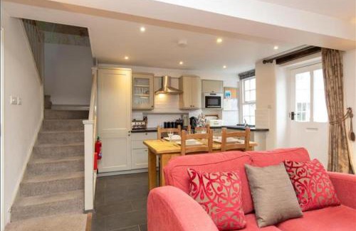 Elterwater House | Victory Cottage - Victory Cottage, Cosy village retreat