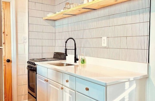 Kure Beach Villa | Vida Stoke Inn - 0.1 Miles to Beach | Sleeps 16