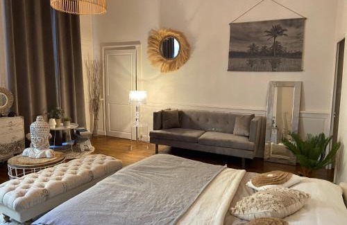 Centre Ville Villa | Vieille rose