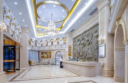 Yixiu District Hotel | Vienna Hotel(Anqing Guangcai Seven-street)