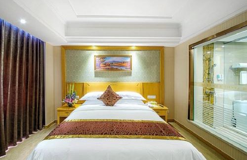 Xiangshan Hotel | Vienna Hotel Guilin Wanfu Square