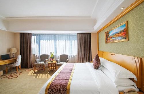 Xiangshan Hotel | Vienna Hotel Guilin Wanfu Square