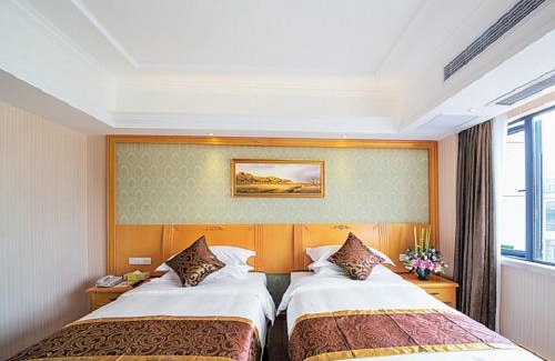 Xiangshan Hotel | Vienna Hotel Guilin Wanfu Square