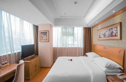 Buji Hotel | Vienna Hotel Shenzhen Buji Ganli Road