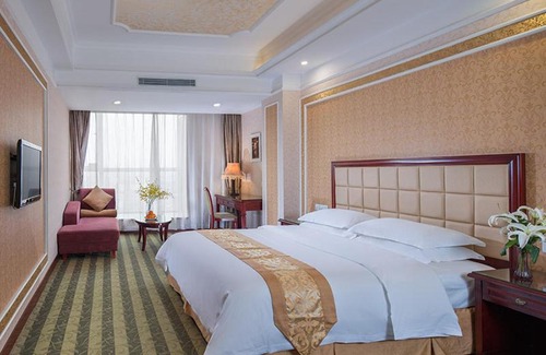 Bao'an Hotel | Vienna Hotel Songgang Yanchuan Road