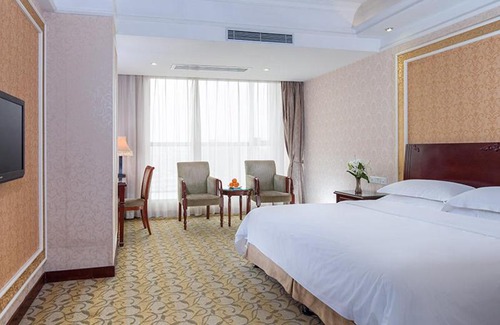 Bao'an Hotel | Vienna Hotel Songgang Yanchuan Road