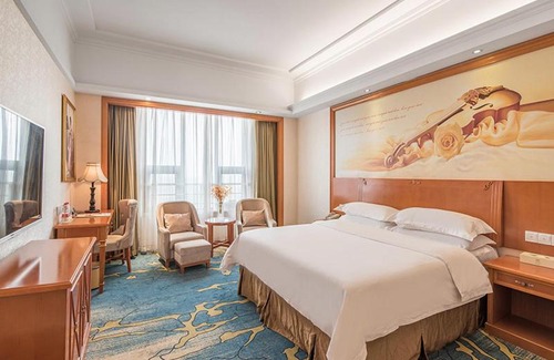 Zhongyuan District Hotel | Vienna Hotel Zhengzhou Airport