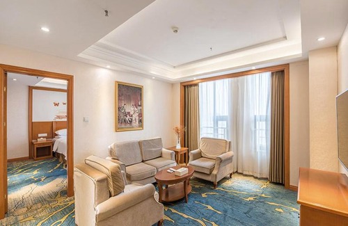 Zhongyuan District Hotel | Vienna Hotel Zhengzhou Airport