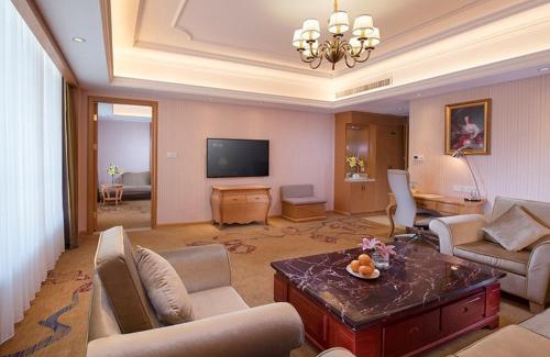 Huazhou Hotel | Vienna International Hotel Huazhou East Beijing Road