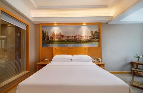Longhua District Hotel | Vienna International Hotel Shenzhen Longhua Xiken