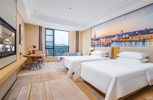 Yuncheng District Hotel | Vienna International Hotel - Yunfu Century Avenue