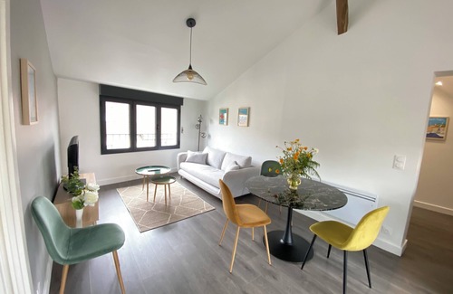 Etrechy Apartment | " Viens je Temmène "