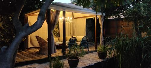 Fuentemilanos House | Viento de Ladera PISCINA NATURAL y JACUZZI EXT