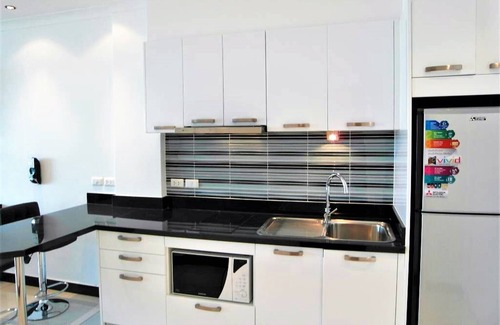 Jomtien Apartment | View Talay 8 Large Studio Apartment With sea View Pattaya