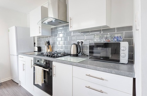 Castle House | Viewing Deck, On-Street Parking, TV in Every Room
