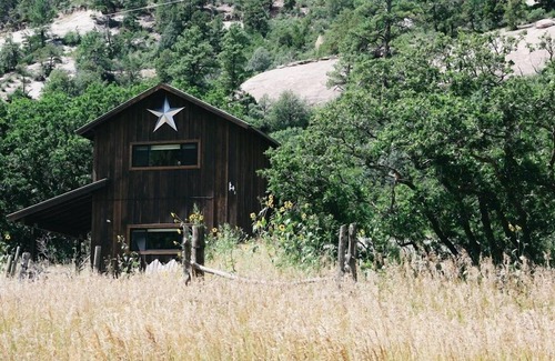 Durango House | Views for Miles, Starry Starry Nights, Close to Town and Pet-Friendly