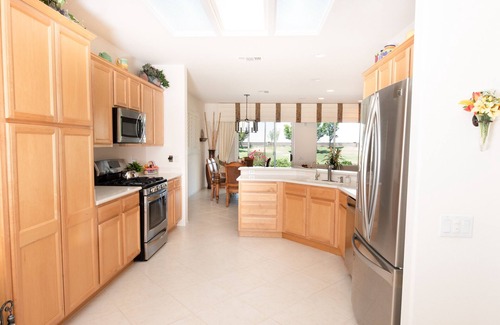 Desert Palms House | VIEWS ON GOLF! DREAM VACATION HOME SUN CITY PALM DESERT CA Golf, Pool, Gym