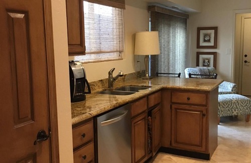 Canyon Ridge Homes House | Views! Peaceful desert surroundings but close to amenities!