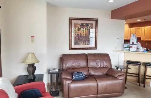 Bayfield Condo | Views. Sleeps 8. Across from marina. Pet Friendly. Elevator