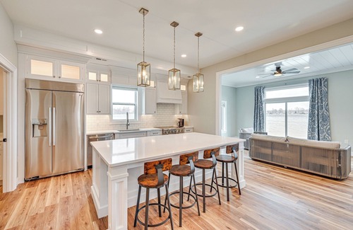 Warsaw Cottage | Views, Swimming & Family Fun: Chapman Lake Retreat